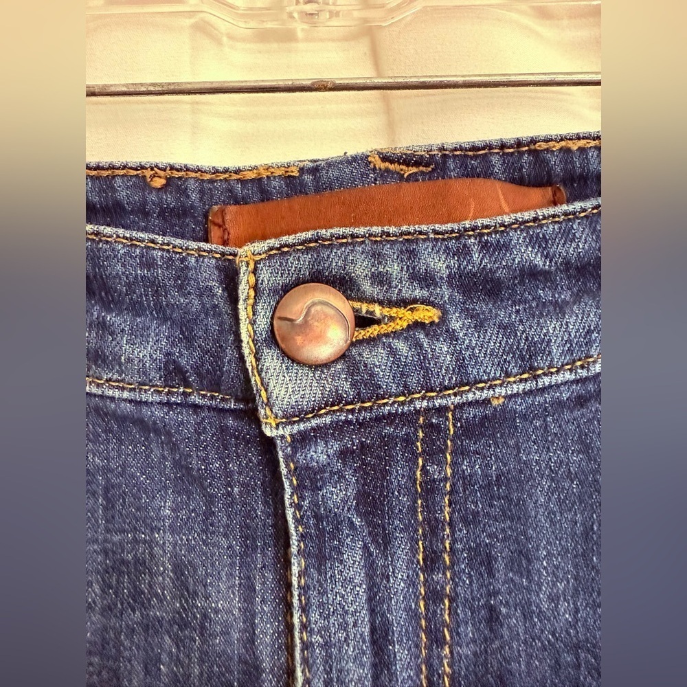 Joe’s “The Provocateur” Petite Fit Mid Rise Boot Cut Jeans In Gabrielle Wash - Picture 6 of 13